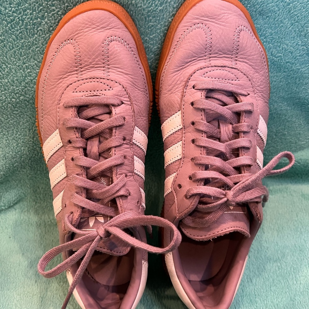 Women’s Adidas Sambarose sneakers size 8, light purple/tan